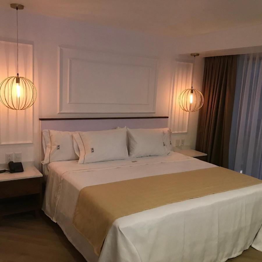 Six Hotel Guadalajara Degollado Экстерьер фото