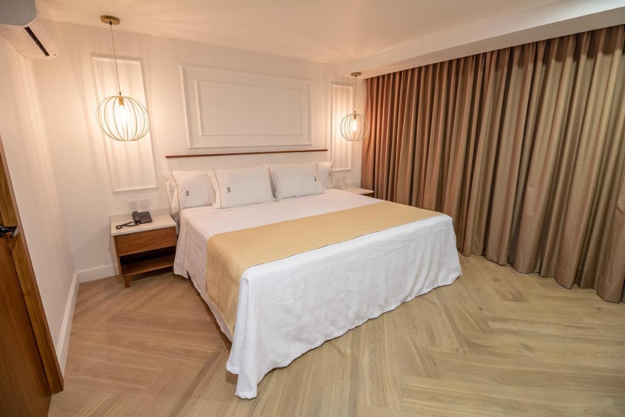 Six Hotel Guadalajara Degollado Экстерьер фото