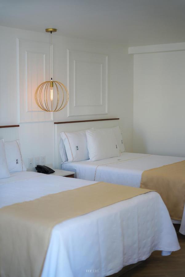 Six Hotel Guadalajara Degollado Экстерьер фото