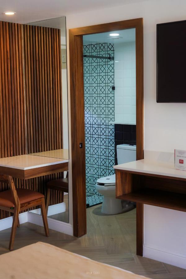 Six Hotel Guadalajara Degollado Экстерьер фото