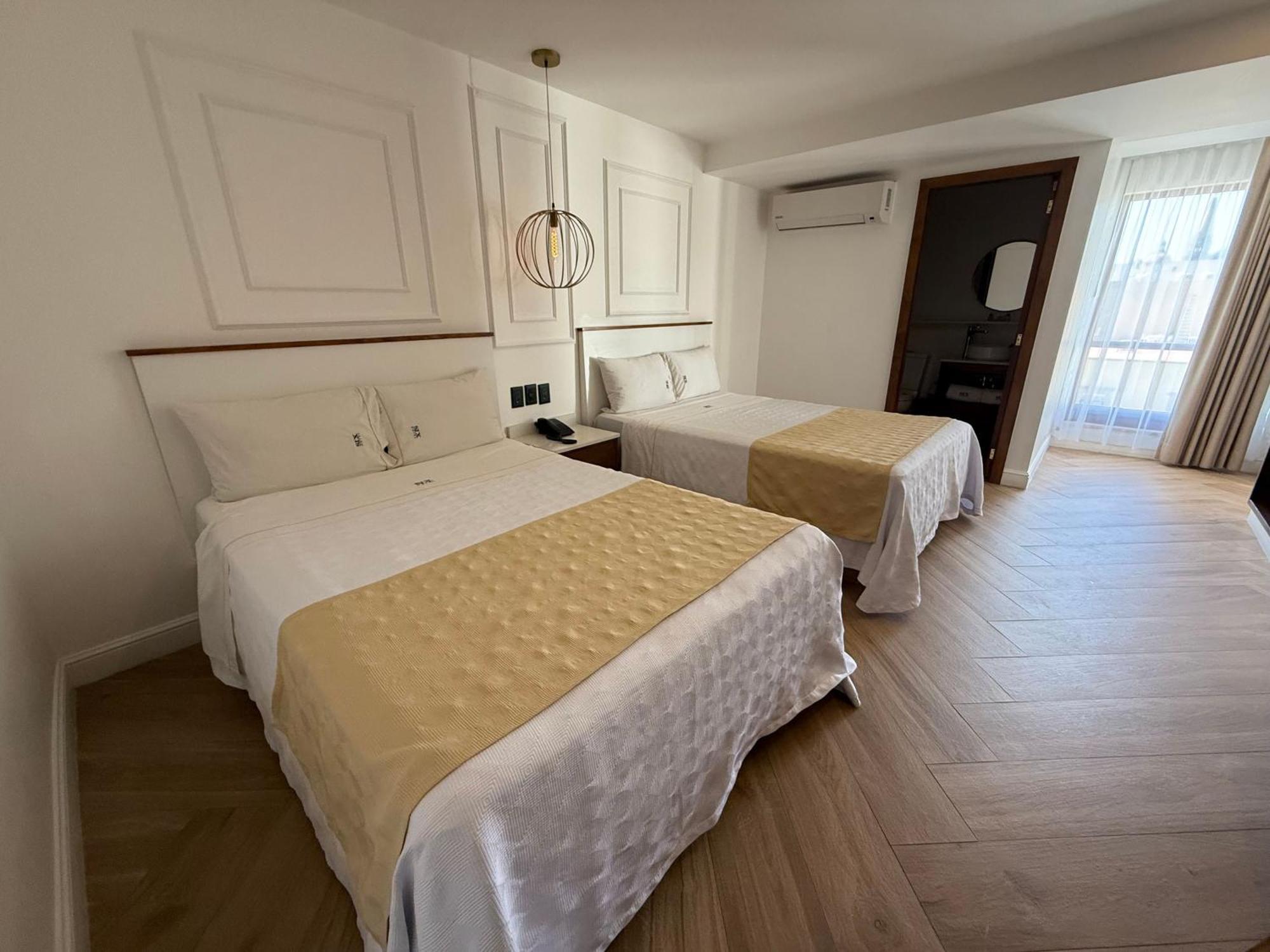 Six Hotel Guadalajara Degollado Экстерьер фото
